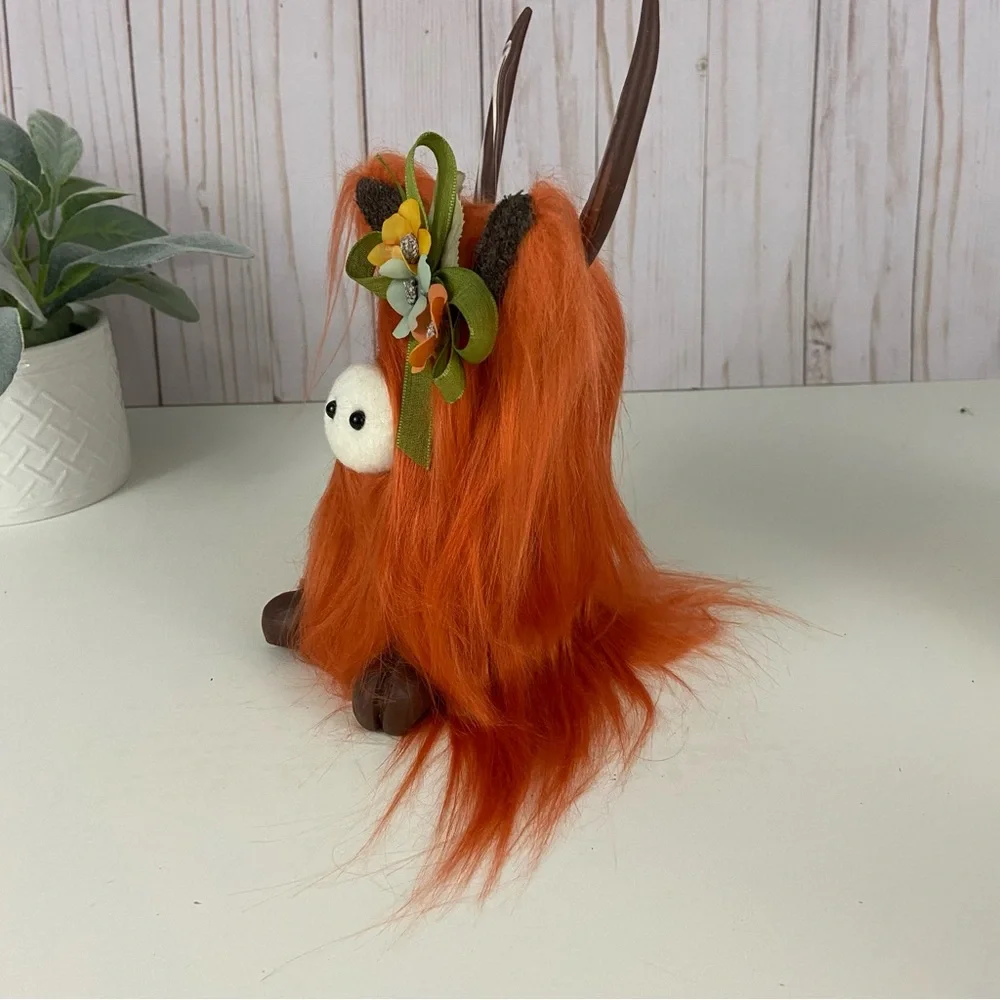 Handmade Highland Cow Rust Faux Fur Leather Ears Clay Hooves Horns Floral Bow - Picture 10 of 13